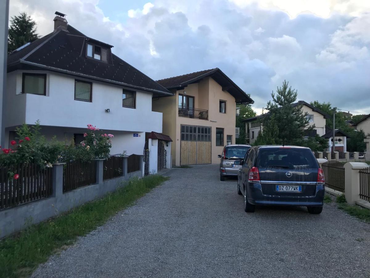 Lav Apartments Bihac Exterior photo