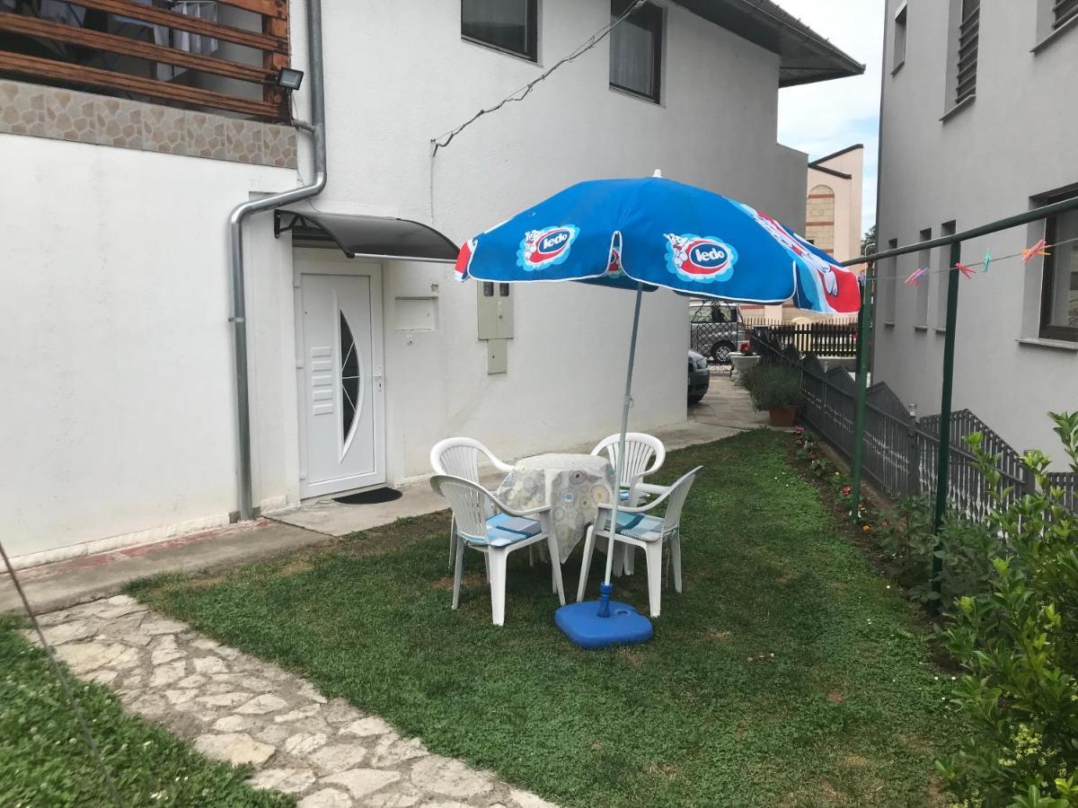 Lav Apartments Bihac Exterior photo
