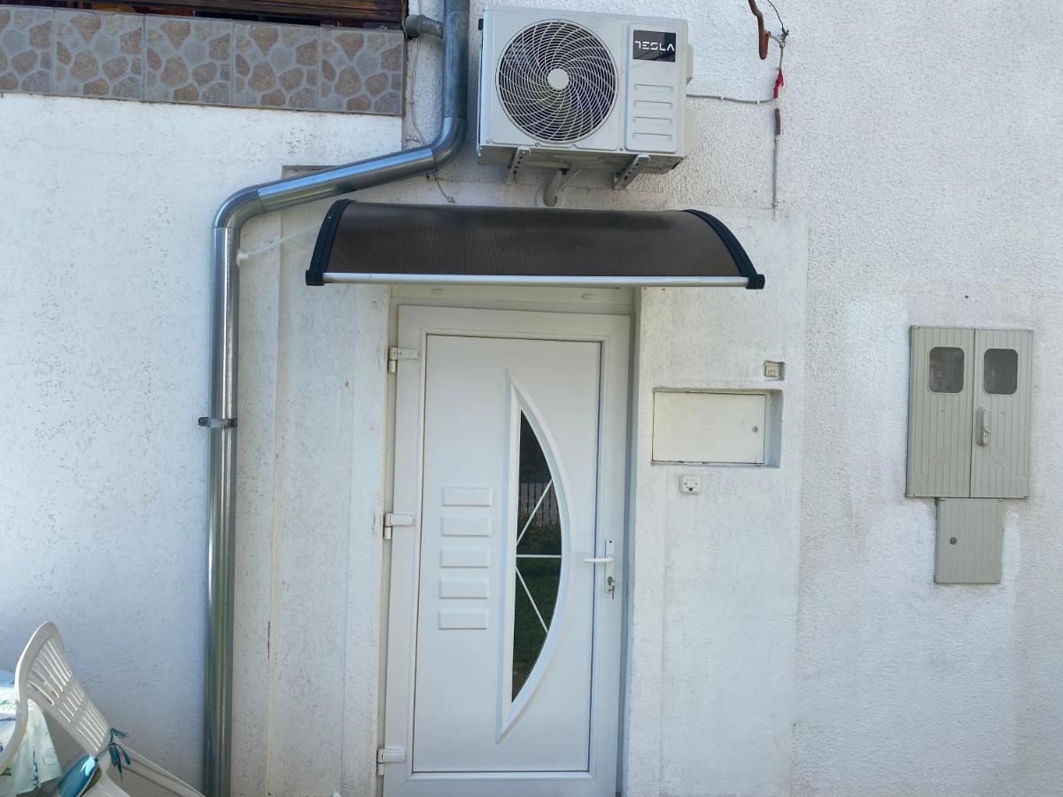 Lav Apartments Bihac Exterior photo